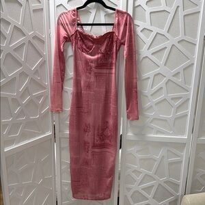 Elegant Pink Long-Sleeve Dress